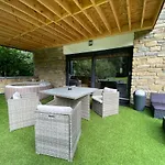 Bandrew Homestay